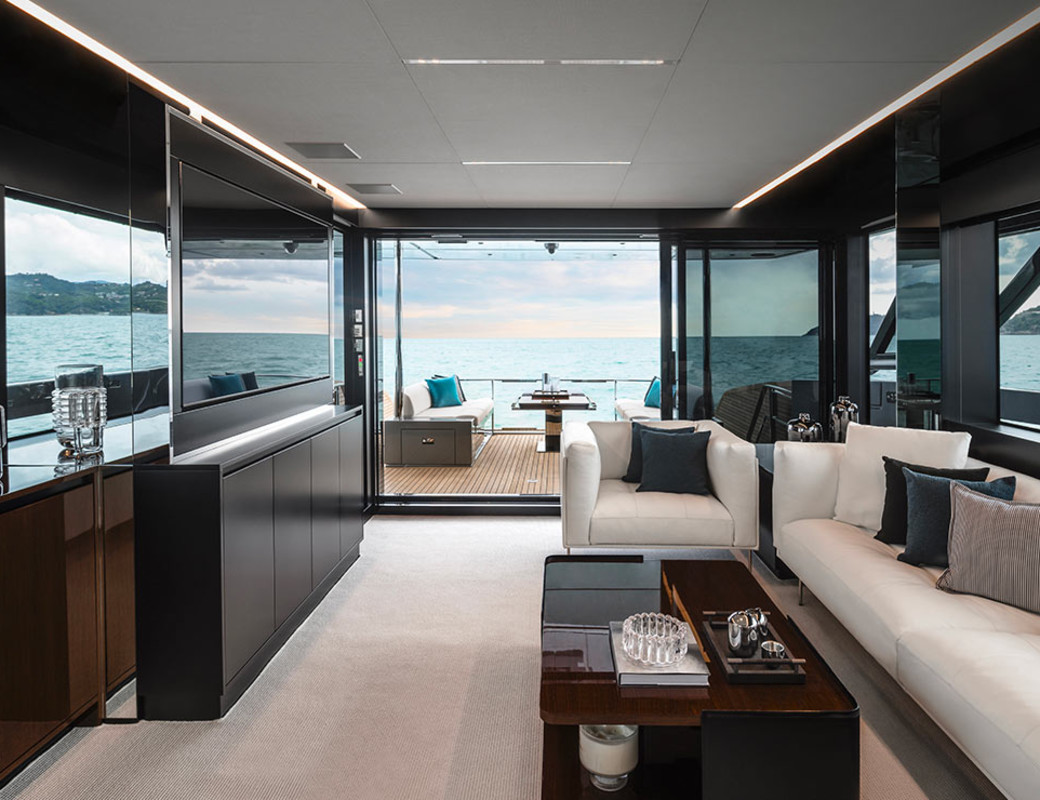 Riva 82’ Diva, interiors