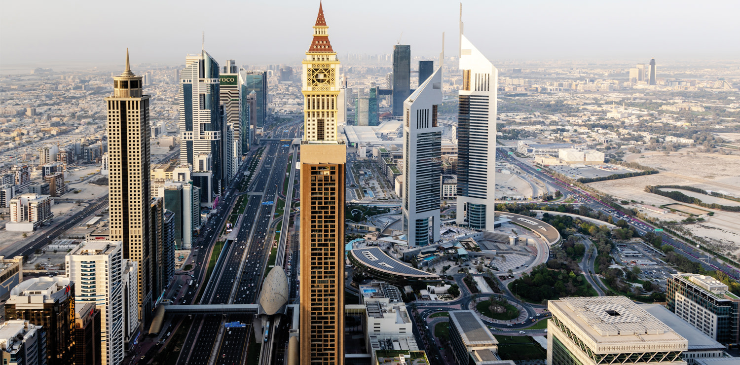 Gate building and DIFC from the terrace  of the Gevora hotel (ph. Marco Morelli)
