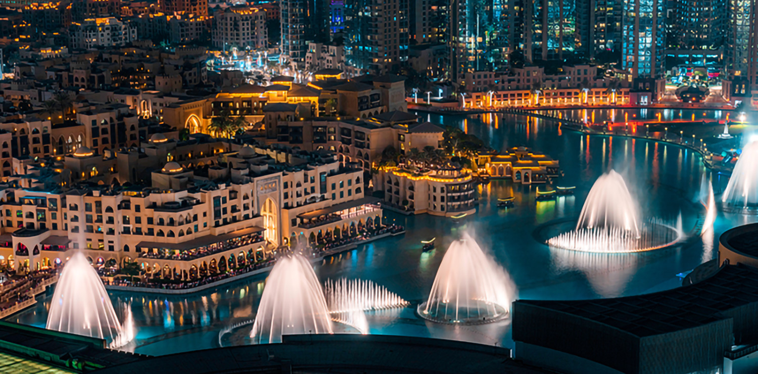 The stunning Dancing Fountain show,  in which the fountains dance to the  rhythm of music 